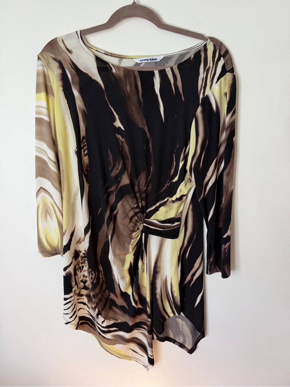Peter Nygard Black and Yellow Abstract Twist-Front Long Sleeve Top size medium